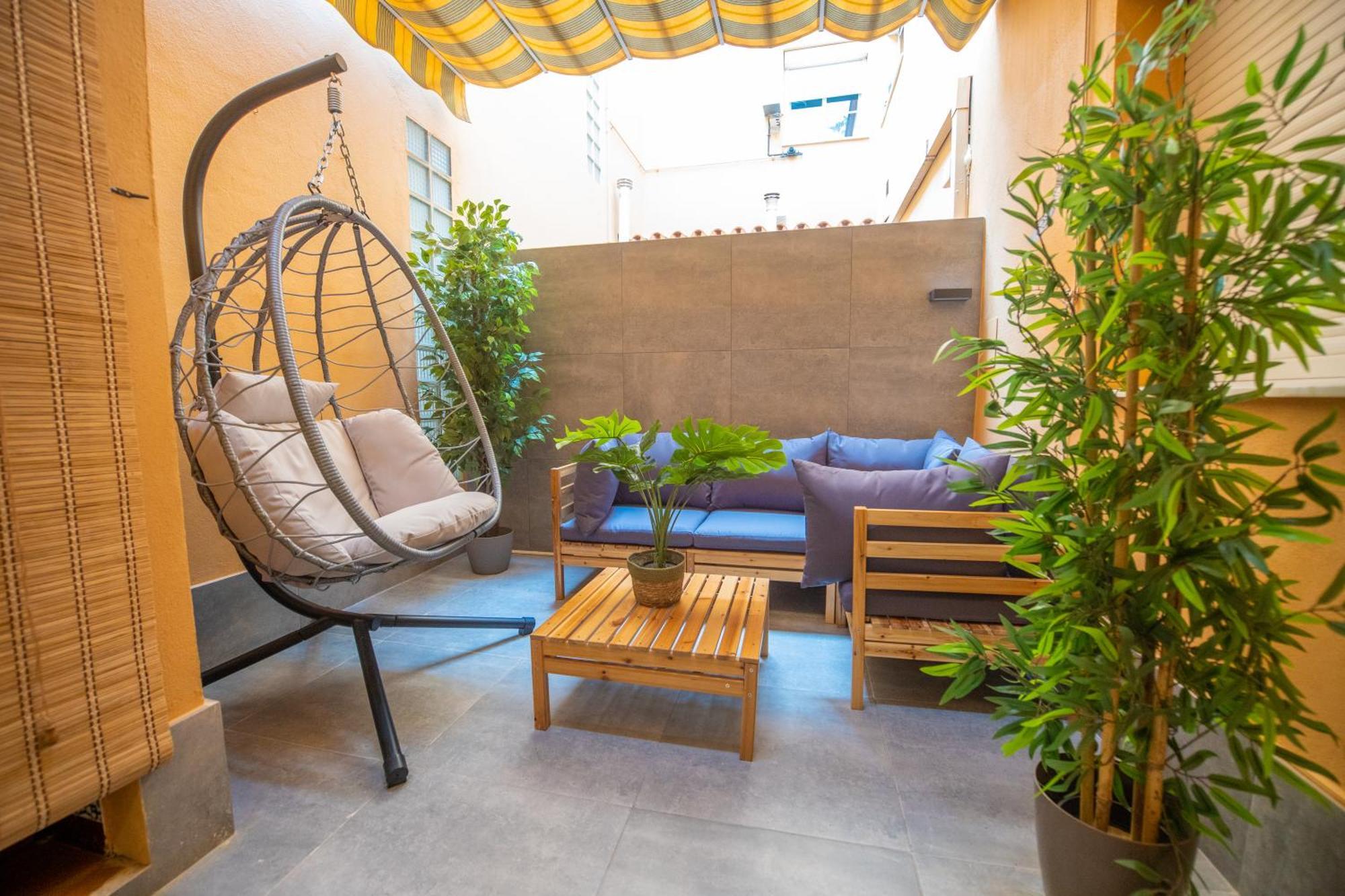 Prensa & Nice Courtyard By Ele Apartments Малага Екстер'єр фото